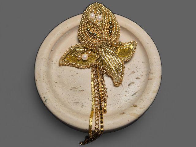 Прикраса, найкращий подарунок дружині, дівчині, колезі, матусі.