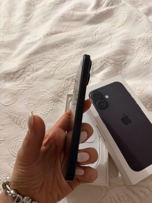 iphone 16 - 128GB