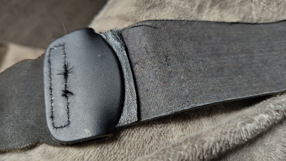 Pasek do gitary basowej. Punk. Używany. Tanio