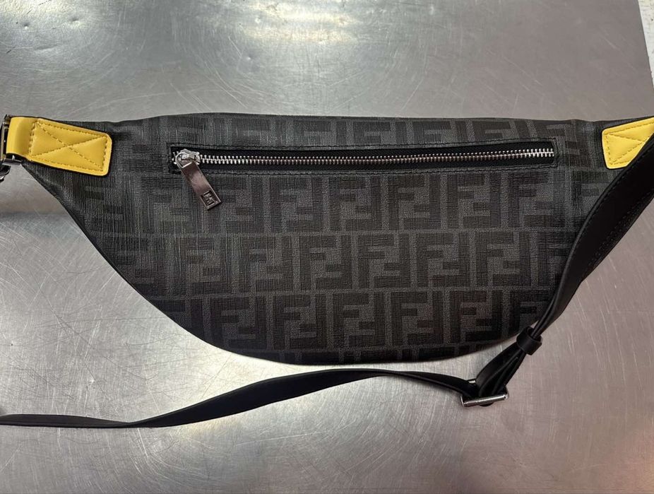 Fendi - сумка , бананка
