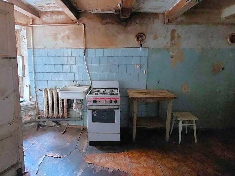 Садовая: продам комнату «со всем своим» в коммуне возле Нового базара!