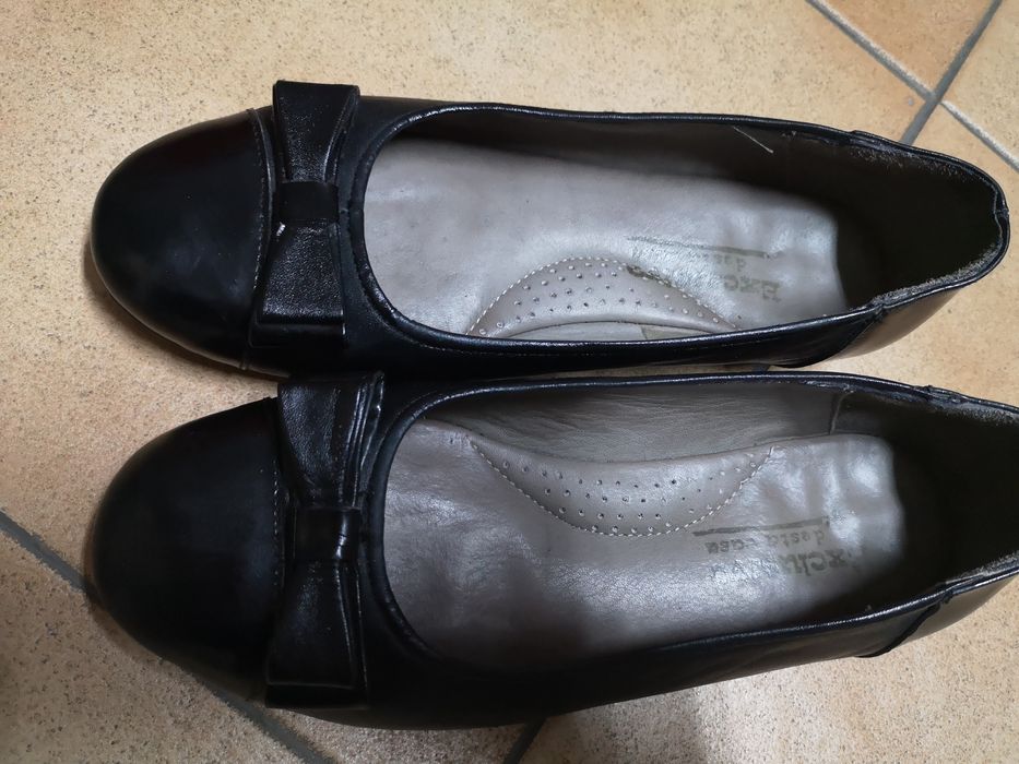 Sapatos em pele, rasos.64730019969281122