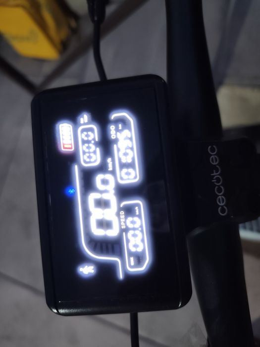 Trotinete Cecotec Bongo V70