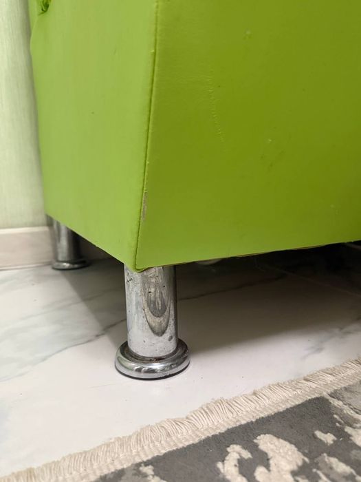 Диван, уголок( на кухню, балкон, в беседку, на дачу)