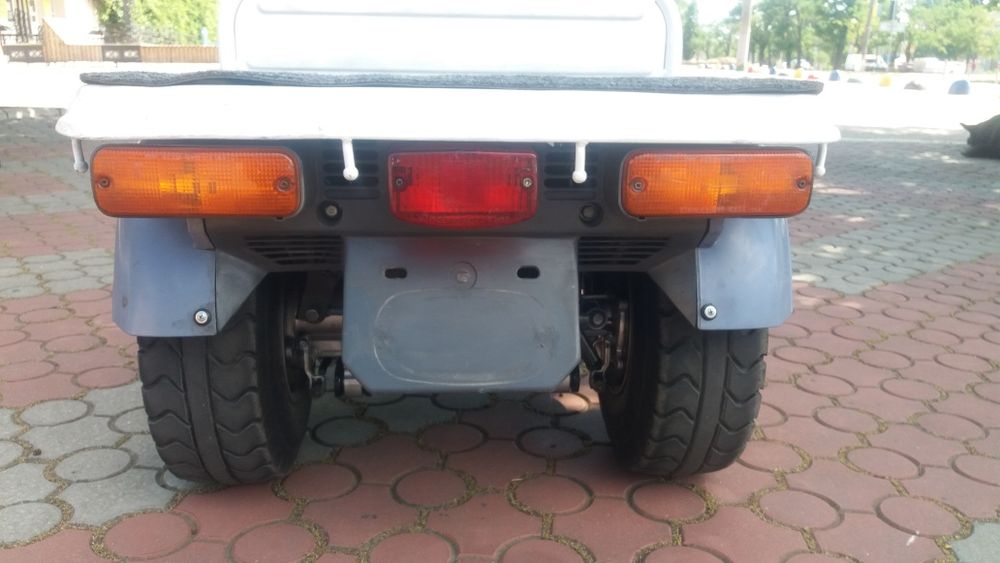 Продам трёх колесный мопед .