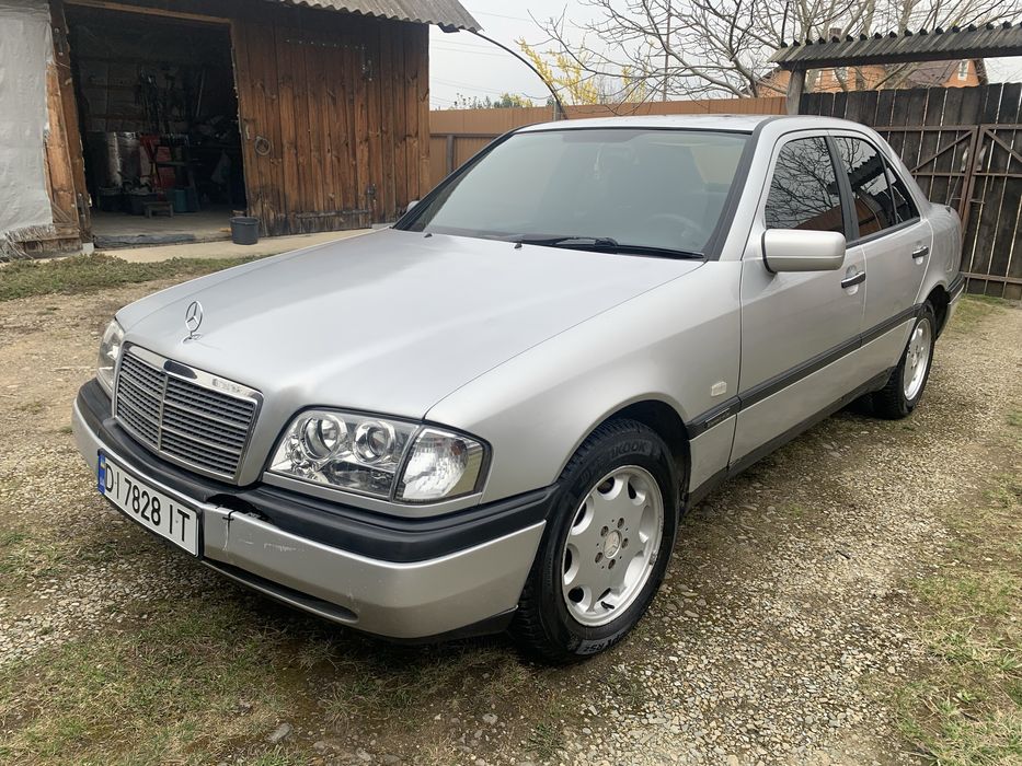 Mercedes-Benz C200 96го року