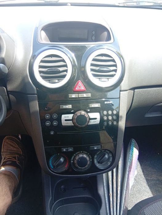Opel Corsa D Black edition 1.3diesel