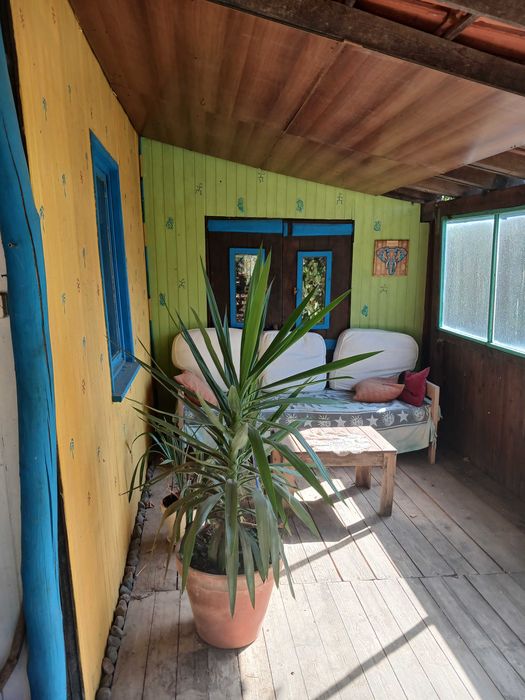 Terreno rústico com poço e casa de madeira – Barão de São João