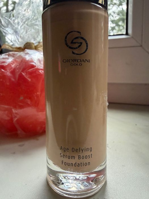 Podkład Age Defying Serum Boost z Oriflame