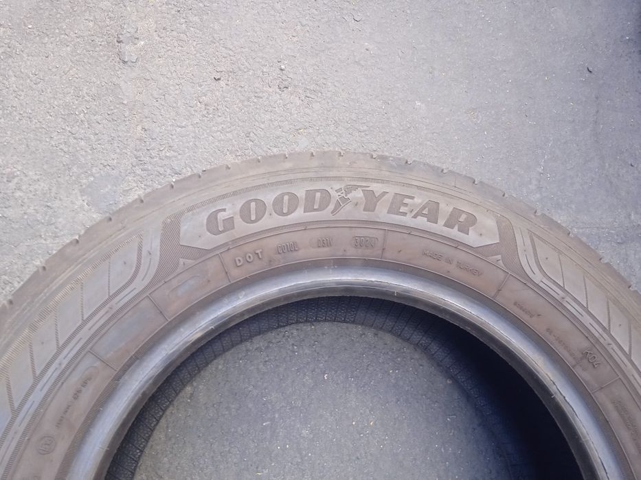 Шины лето 215.65.16С Goodyear Efficient Grip,23-24p,8-7.5mm,Turkey