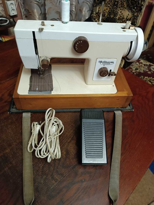 Швейна машинка "Чайка 134"