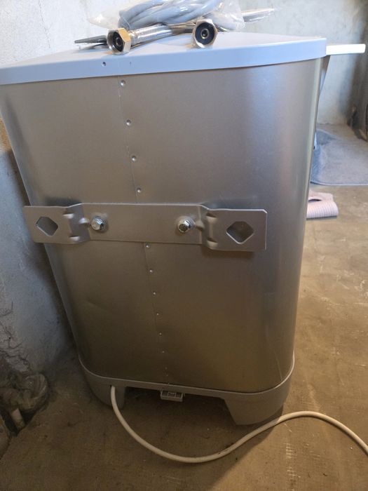 Nowy bojler 50 litrowy