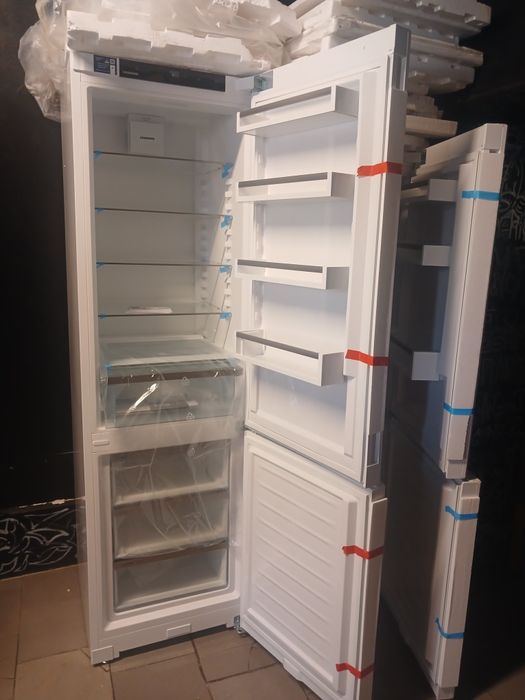 Нові холодильники Liebherr made in Germani