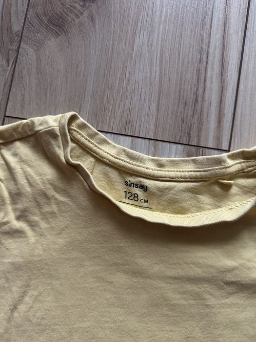 T-shirt marki sinsay rozmiar 128 cm