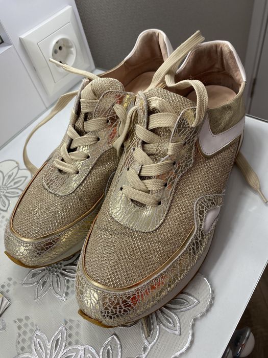 Кроссовки Vito Rossi 38 р