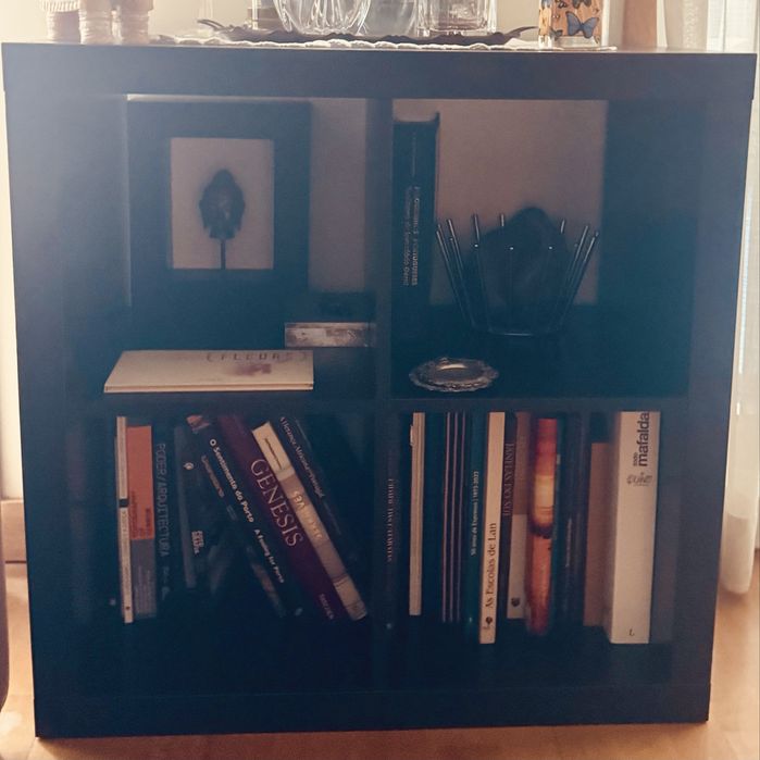 Estante IKEA Kallax de 4 cubos