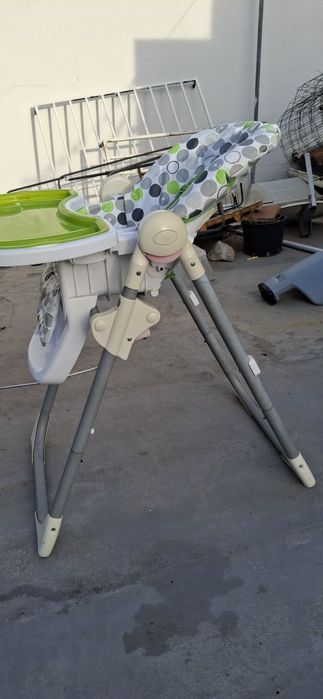 Cadeirinha de alimentação