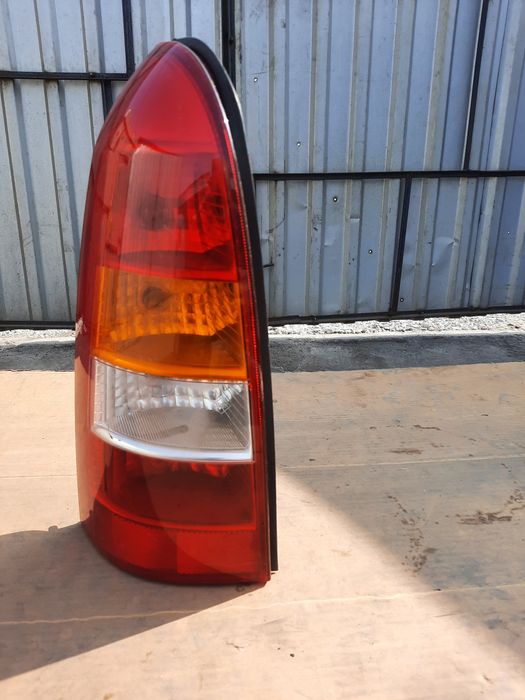 Opel Astra Kombi G II Lampa lewa tylna tyl