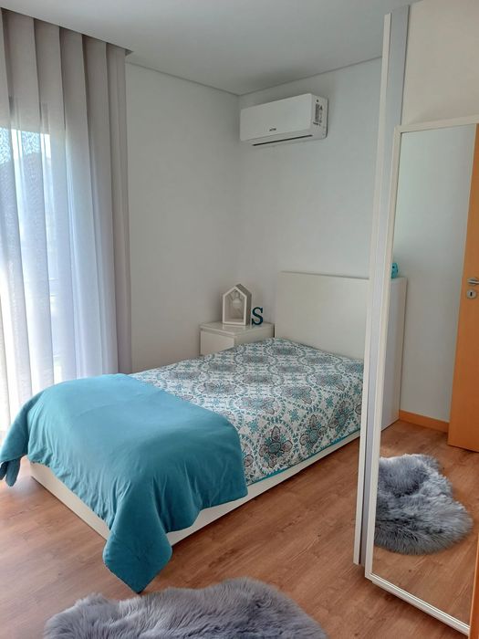 Cama solteiro c/ colchão