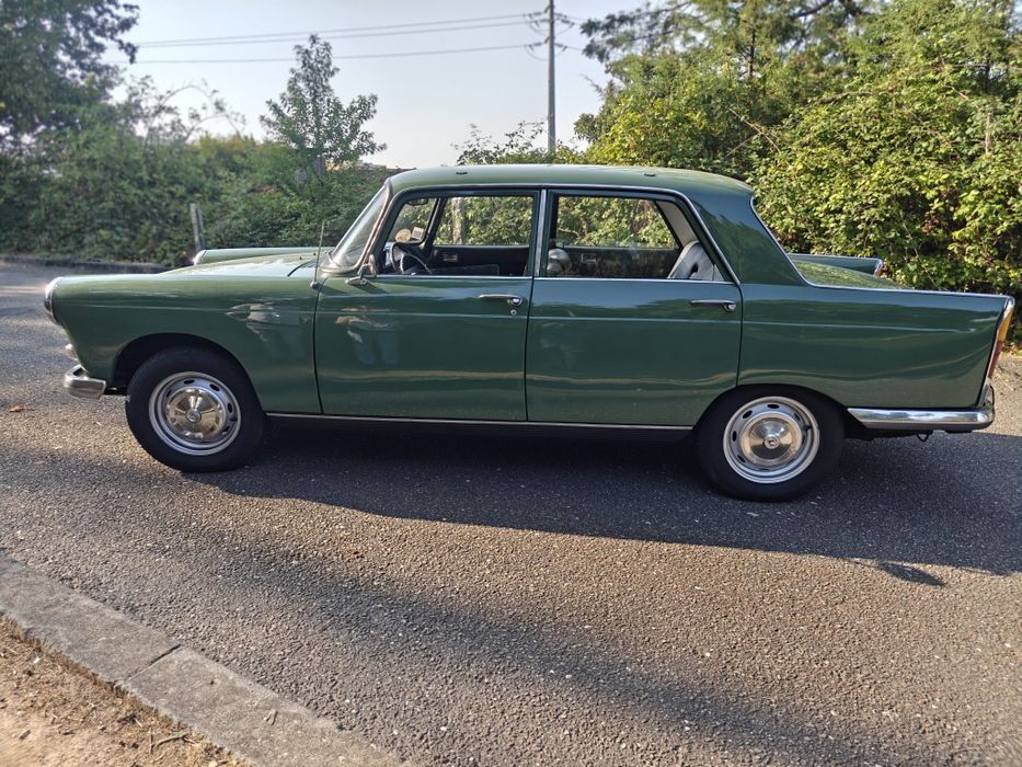 Parachoque Peugeot 404
