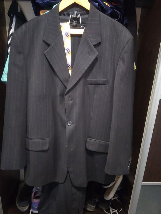 Чоловічий костюм  класика, трійка.