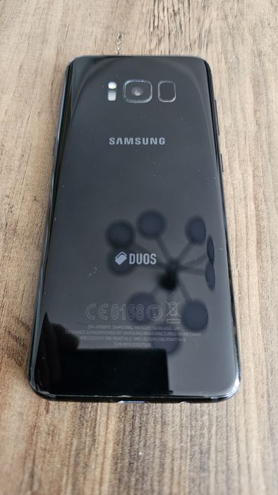 Телефон Samsung s8