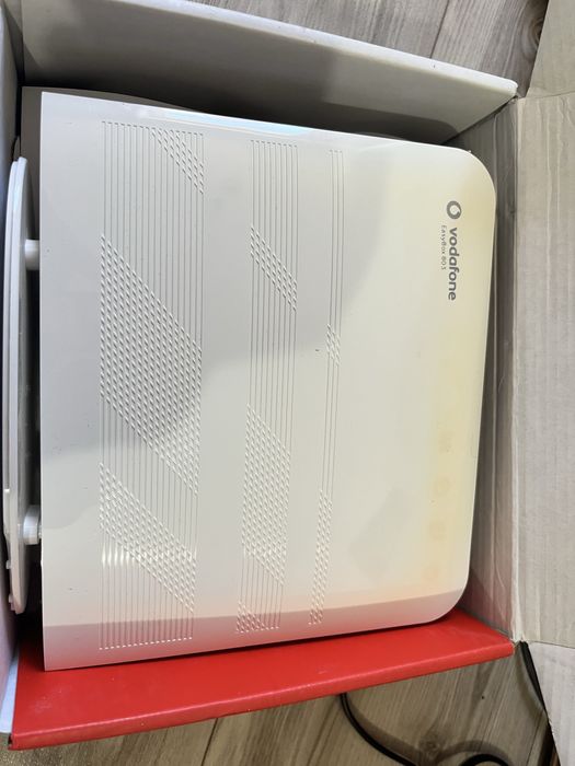 Router Vodafone EasyBox 803 VDSL/ADSL, Dual-Band WLAN, Komplet