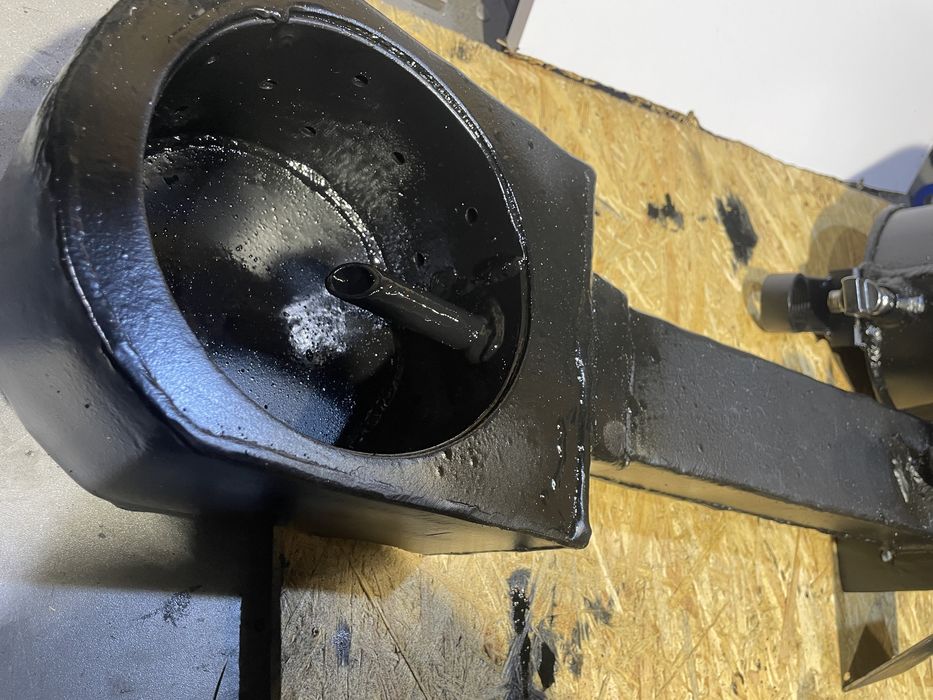 Palnik na olej z regulowana przesłona