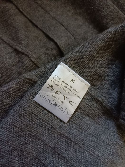 Sweter kaszmir FTC/Roz S/M