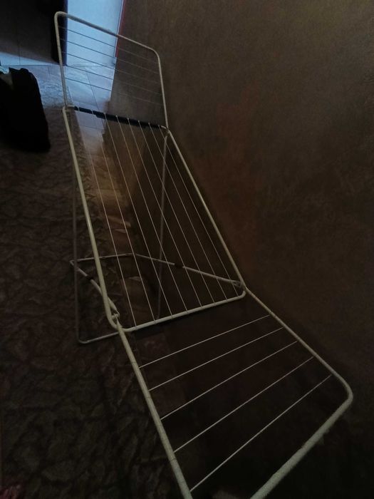 Сушилка для білизни в домі