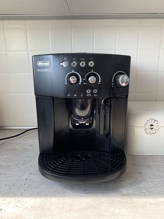 Ekspres do kawy DeLonghi Magnifica