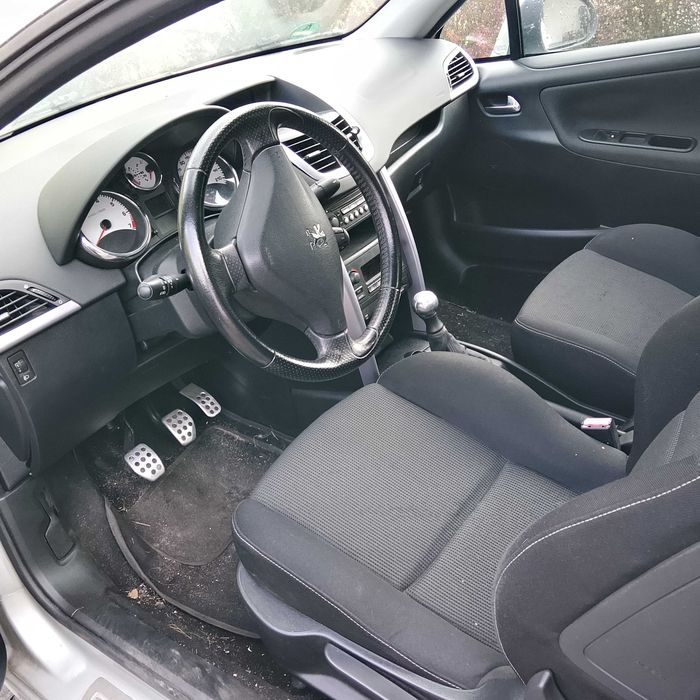 Peugeot  207  cc