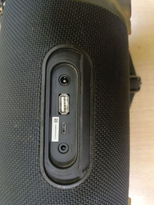 Продам б/у колонку Jbl Xtreme 2