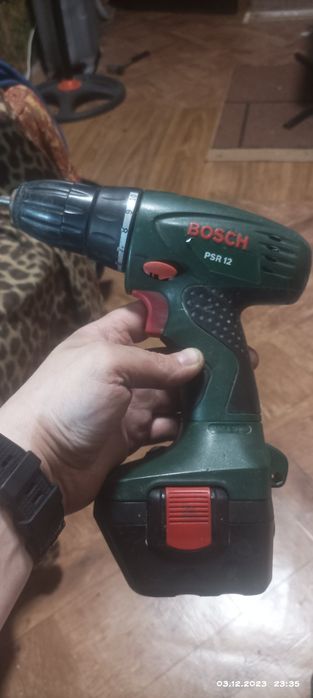 Шуруповёрт Bosch 12в.