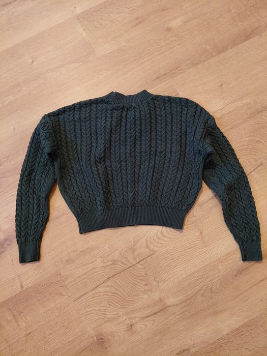 Krótki sweter damski