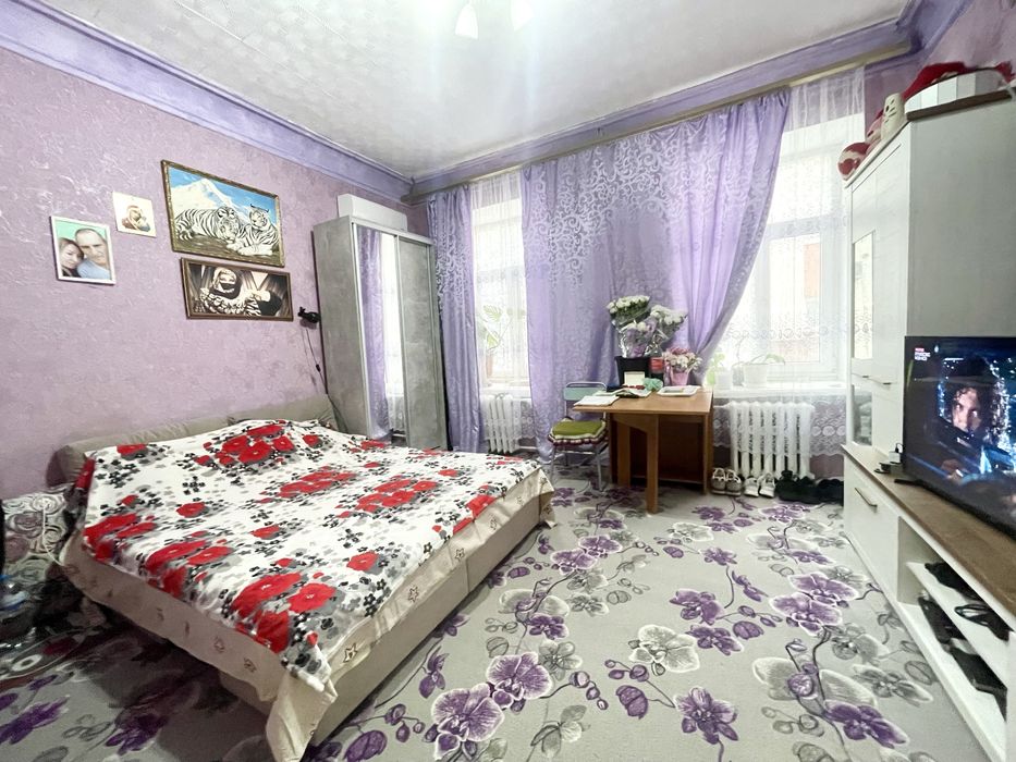 Продам кімнату в гуртожитку.  Косметичний ремонт!