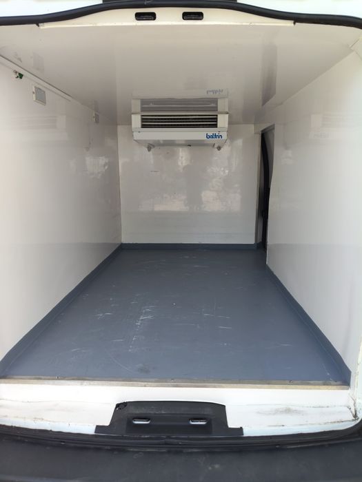 Peugeot Expert com motor de frio