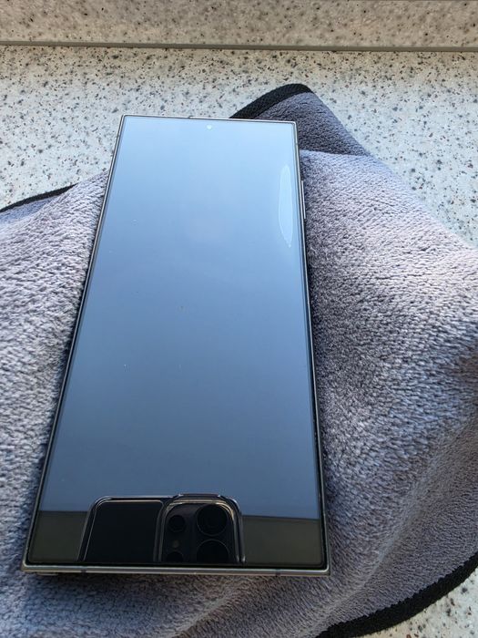 Продам телефон Samsung S24 Ultra