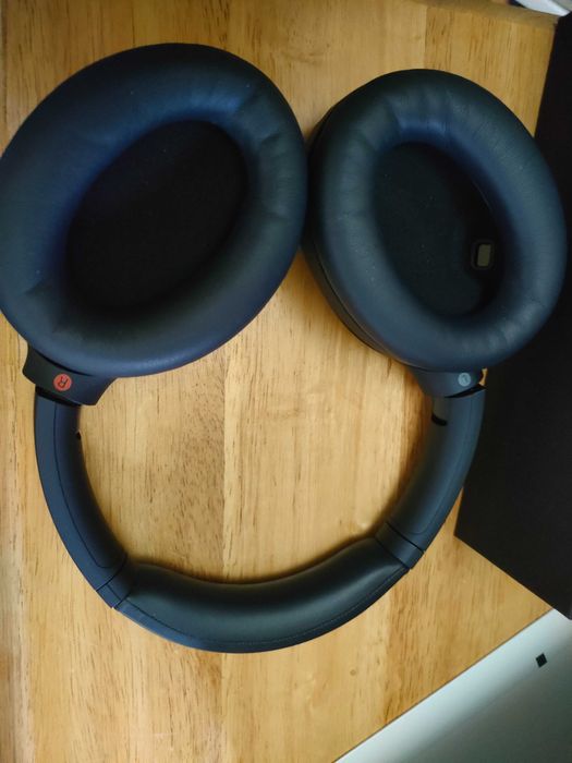 Sony WH-1000XM4 Midnight Blue com tudo incluído— Excelente estado