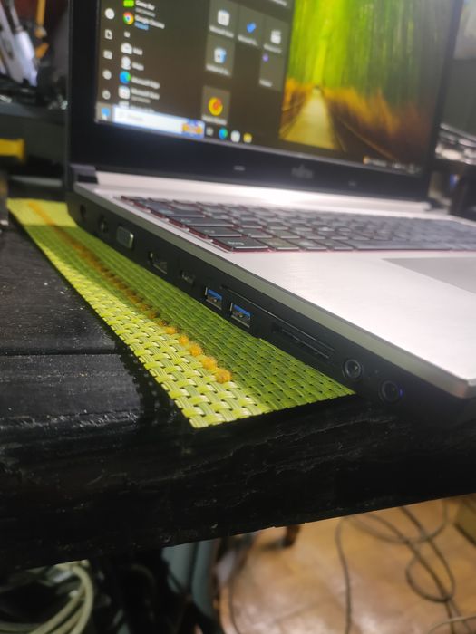 Ноутбук fujitsu celsius h760