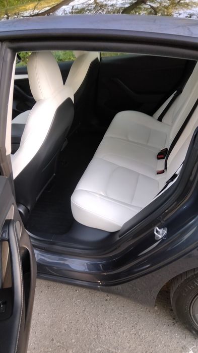Продам Tesla Model 3 2021