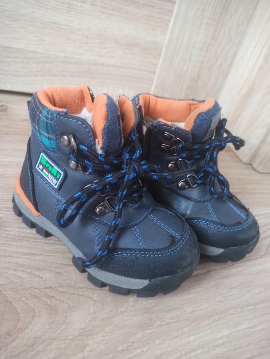 Buciki zimowe dla chłopca r. 24