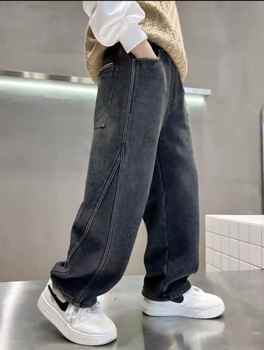 Джинси зимові на утепленні дуже стильні