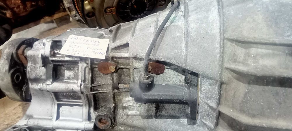 Caixa velocidades automática e outra Manual MERCEDES W210 W202 W208