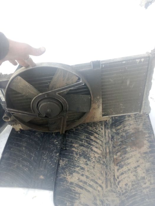 Продається бампер задній