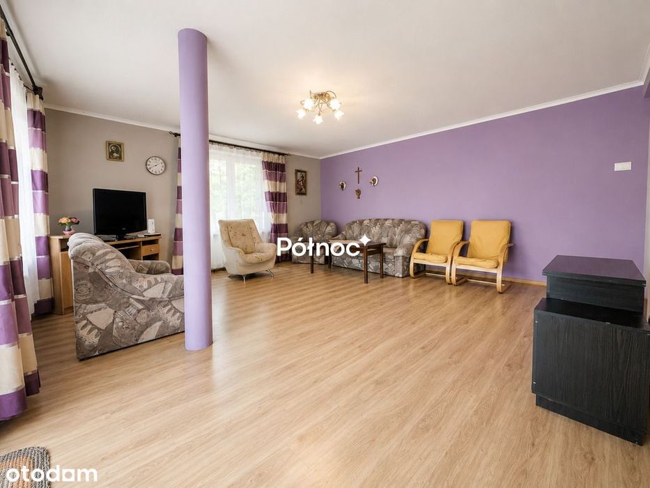 Dom z 35-arową działką i 3 garażami - Widok 6