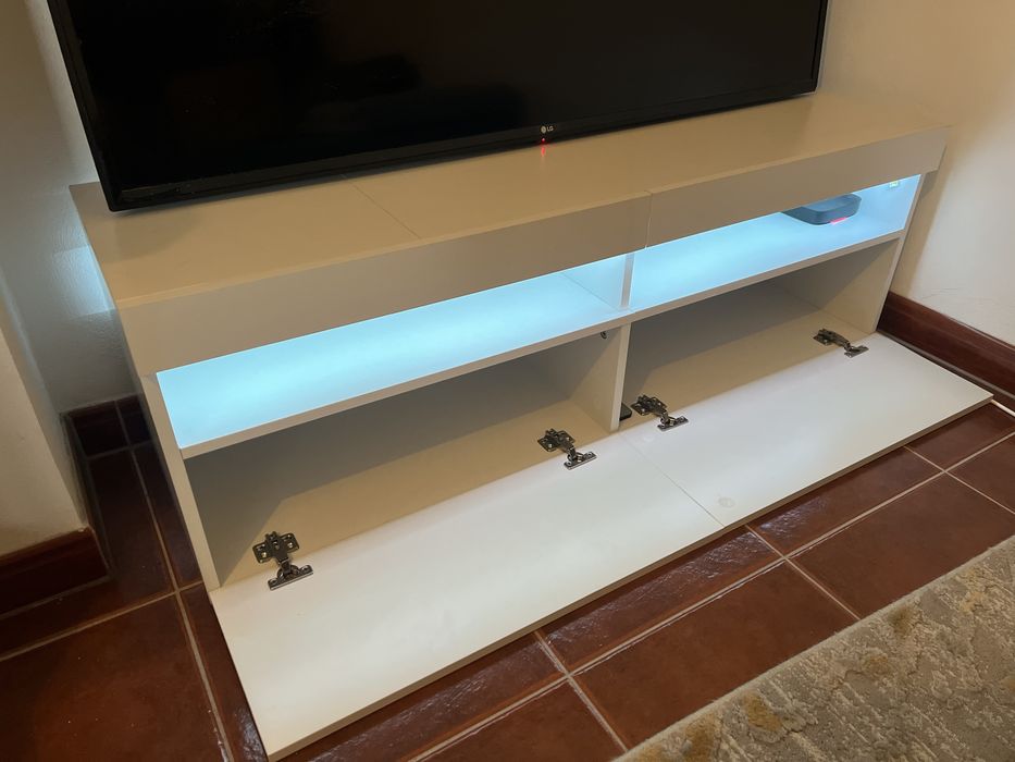 Movel de TV com luz