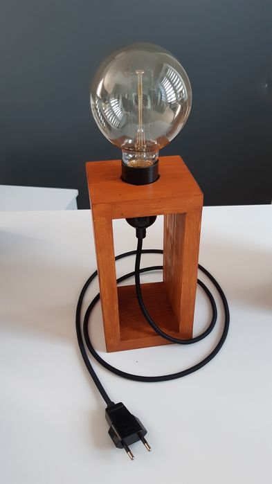 Lampki nocne lite drewno.