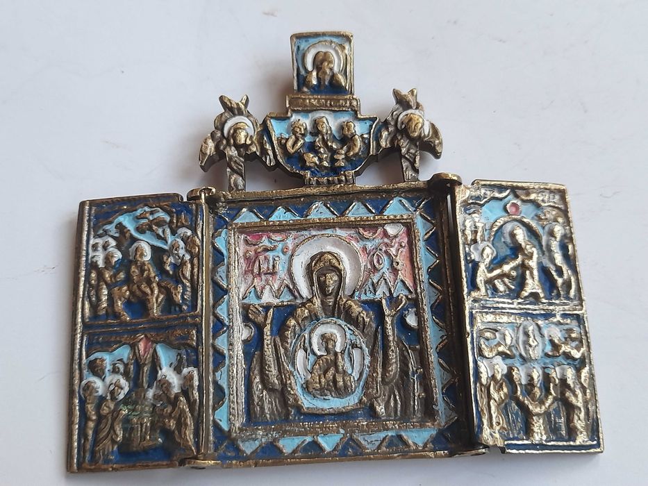 Prawosławna ikona podróżna z Matką Boską i aniołkami (mosiężna)