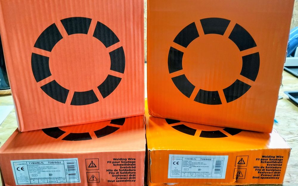 Drut spawalniczy 0.8 mam i 0.6.mm 5 kg